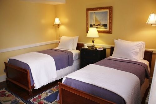The Oak Bluffs Inn Екстер'єр фото