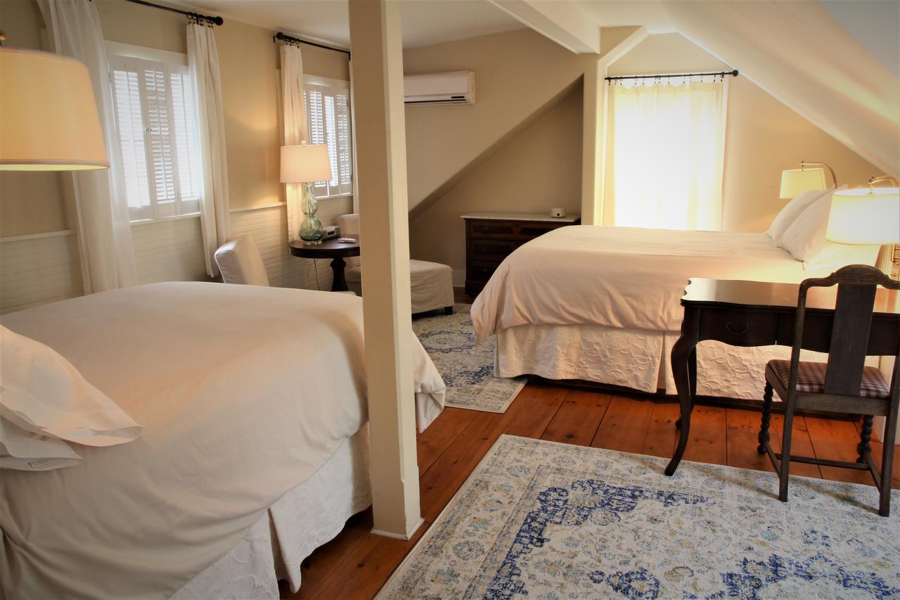 The Oak Bluffs Inn Екстер'єр фото