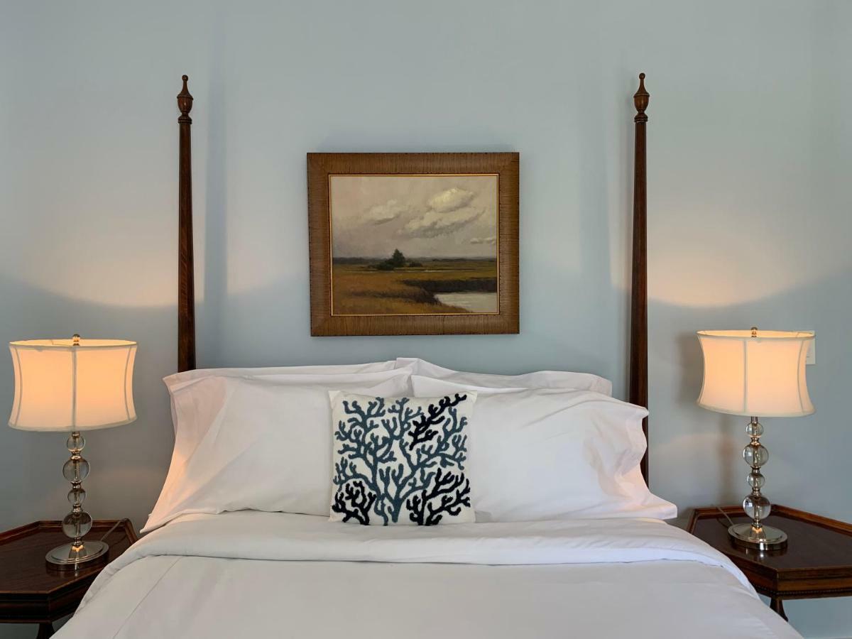 The Oak Bluffs Inn Екстер'єр фото